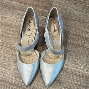 Life Stride Women's Silver Heels 7.5